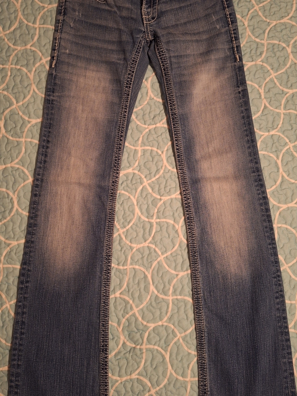 Low Rise Women’s Boot Cut Jeans - Faded Blue